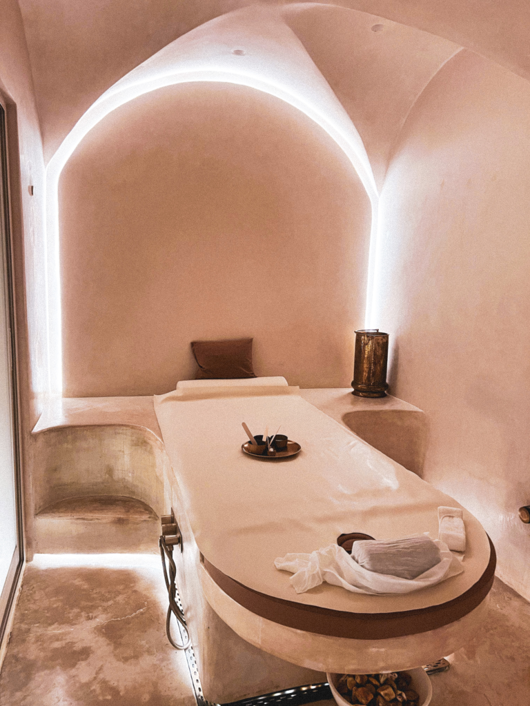 private luxury spa room
